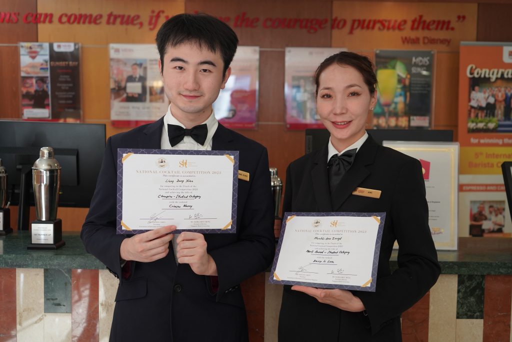 Winners of the National Mocktail Competition 2023 Student Category from MDIS School of Tourism and Hospitality with their certificates.