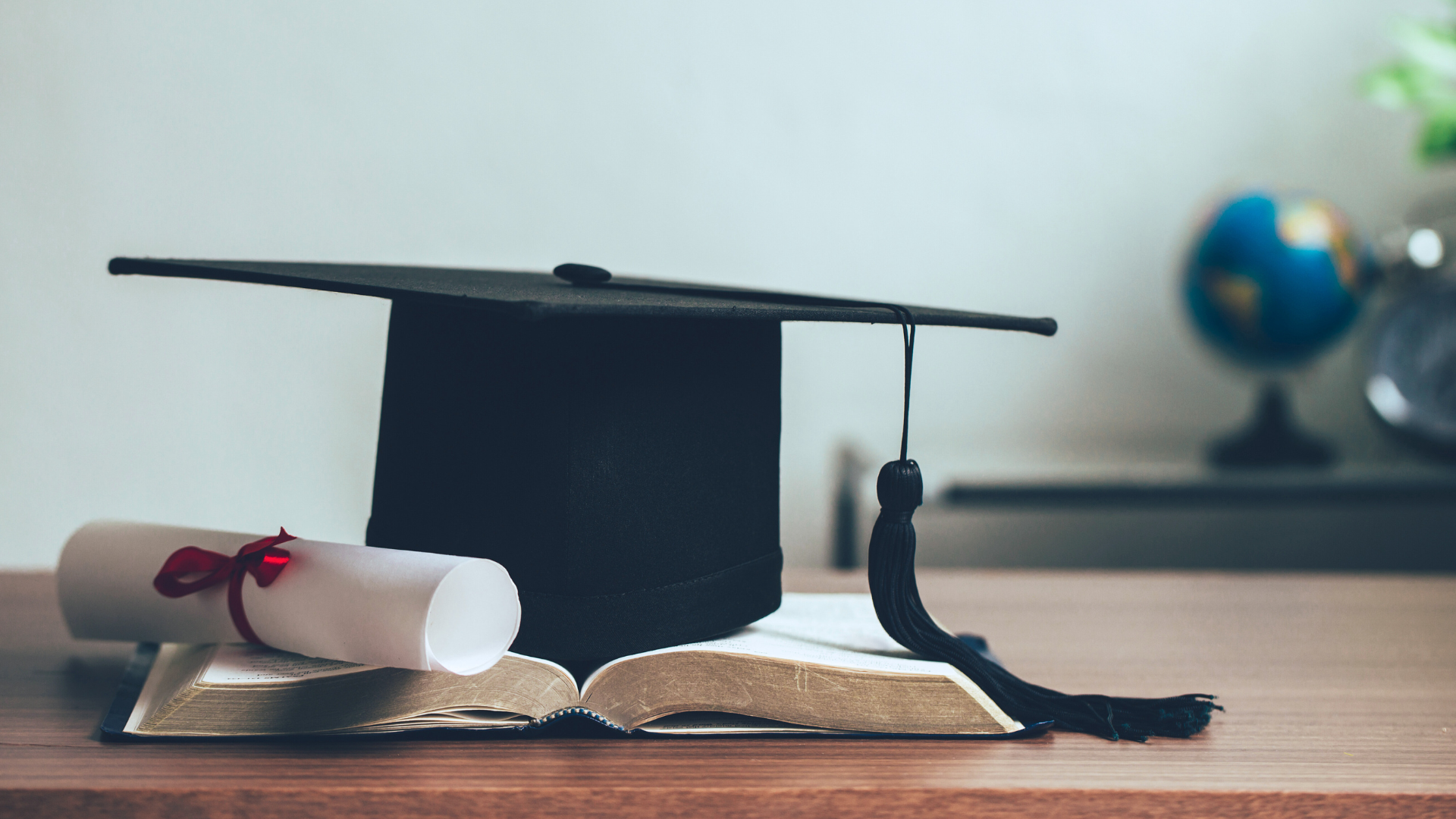 Exploring How an MBA in Singapore Helps Your Career